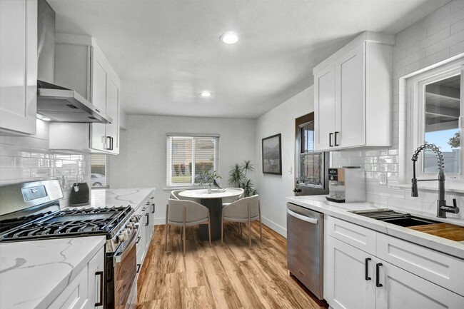 Building Photo - 18421 Patterson Ln