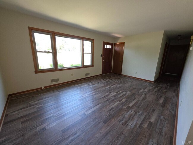 Building Photo - 5930 Edgewood Ave
