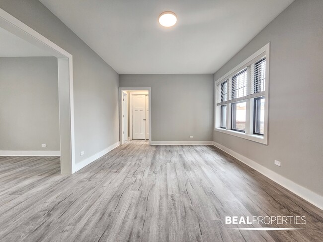 Building Photo - 373 Hazel Ave