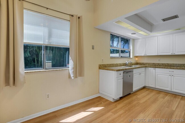 Building Photo - 1080 NW 19th Terrace