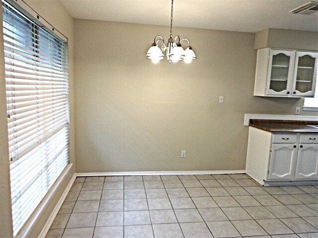Building Photo - 2706 Mayflower Landing Ct