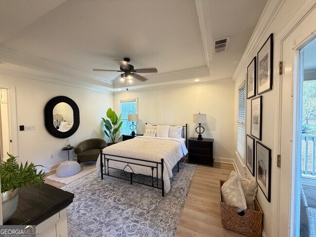 Building Photo - 133 Hilltop Dr SW