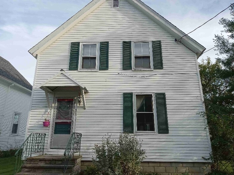 Primary Photo - 25 Spruce St