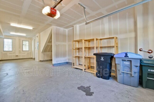 Building Photo - 605 Cinnamon Cir.