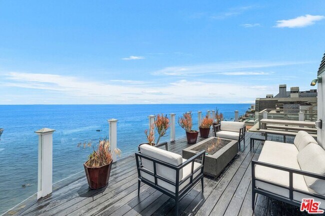 Building Photo - 24112 Malibu Rd