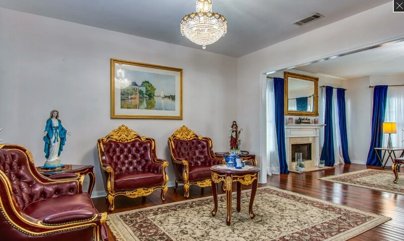 Building Photo - 6777 Autumn Oaks Dr