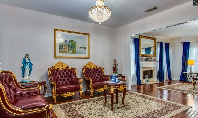 Building Photo - 6777 Autumn Oaks Dr