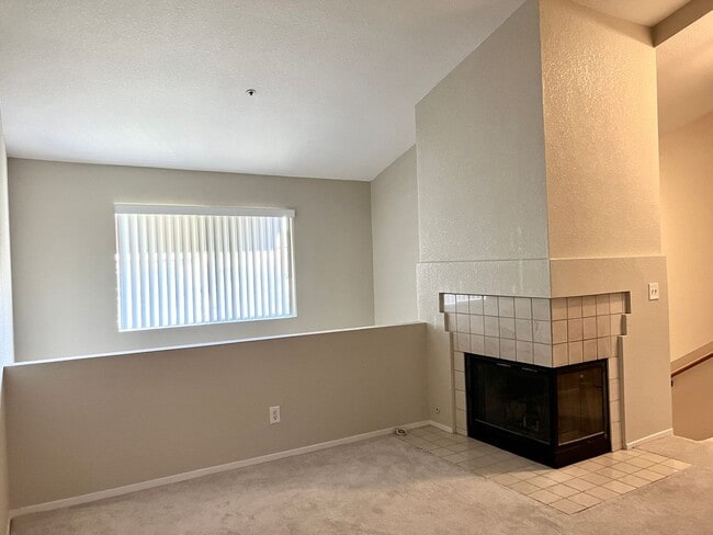 Building Photo - Working from home? This town home has a huge office area and large primary suite... plus a second...