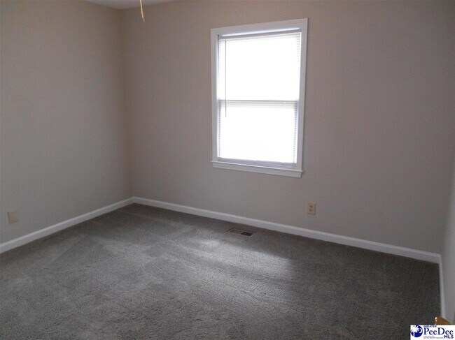 Building Photo - 2379 Chadwick Dr