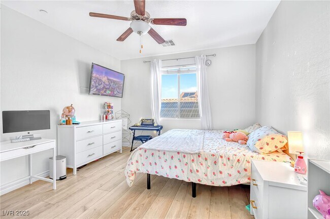 Building Photo - 1129 Via Della Costrella