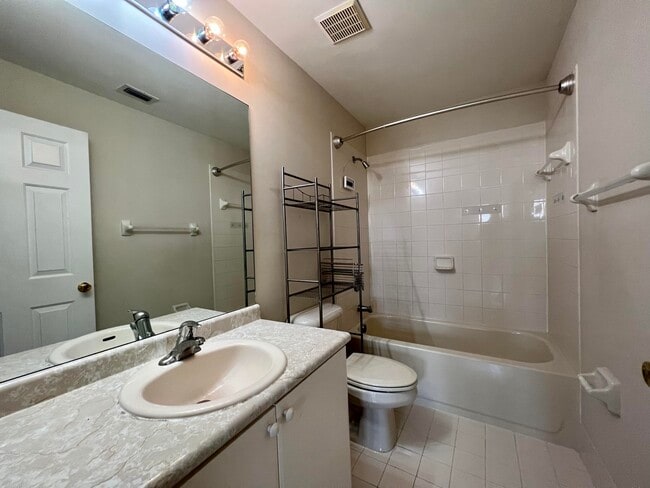 Building Photo - 3507 Shoma Dr