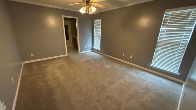 Building Photo - 10162 Eveninghill Cv