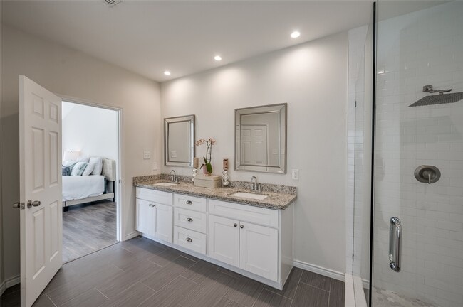 Building Photo - 387 Rancho Bauer Dr