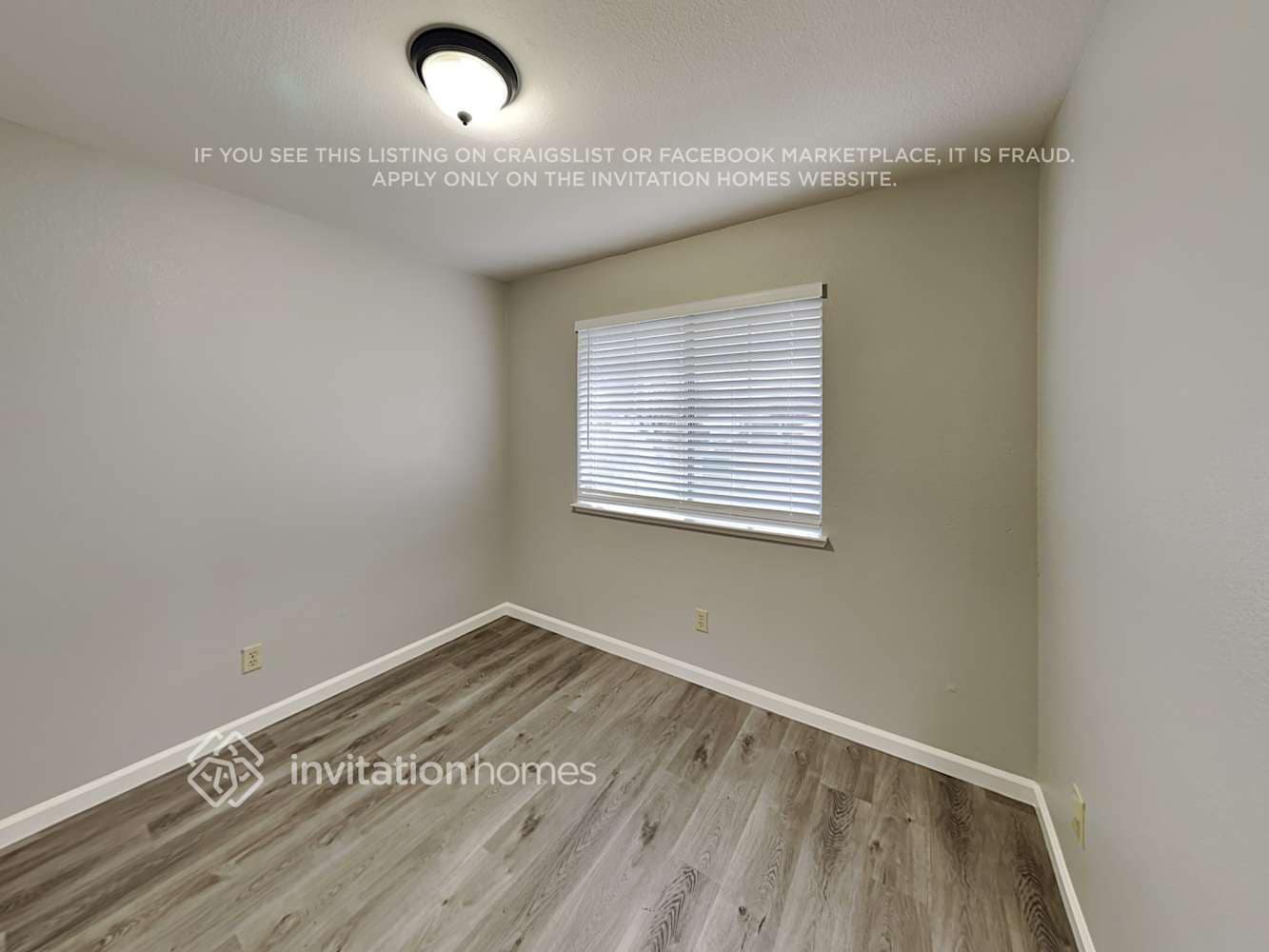 Building Photo - 598 Bernier Cir