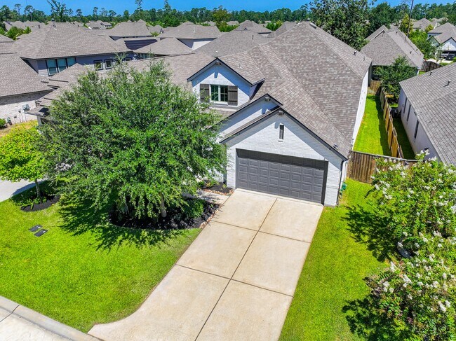 Building Photo - 706 Santa Elena Trail