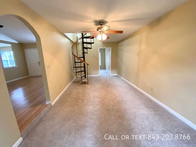 Building Photo - 106 Eaton Way