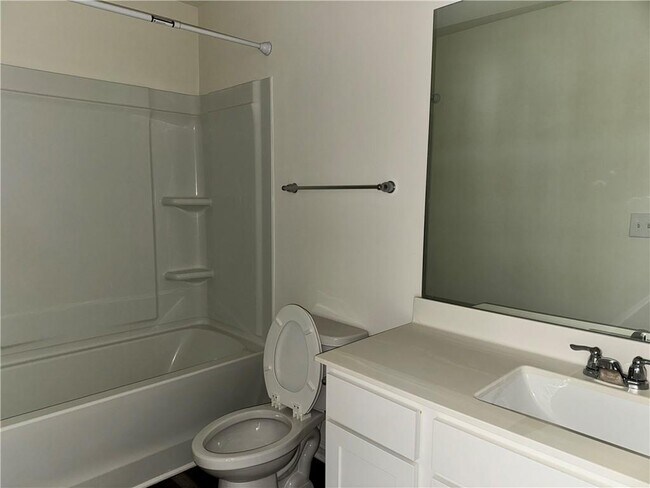 Building Photo - 1051 Paddington Dr