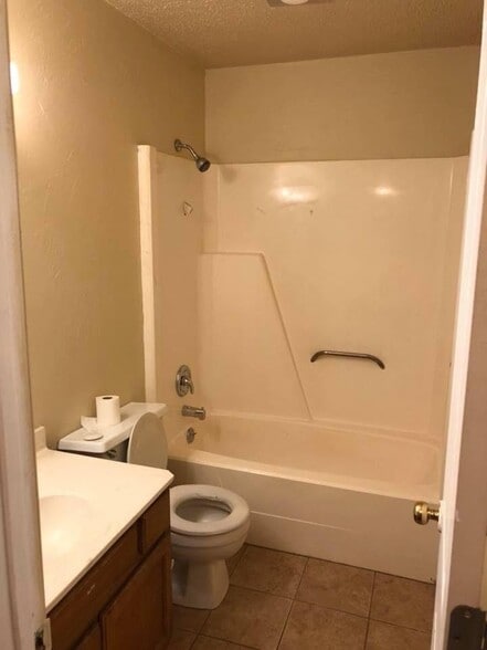 Building Photo - 2909 96th St