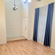 Building Photo - 11805 Leisure Dr