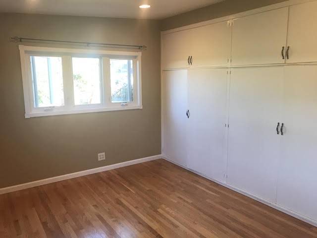 Building Photo - 1065 Moana Dr