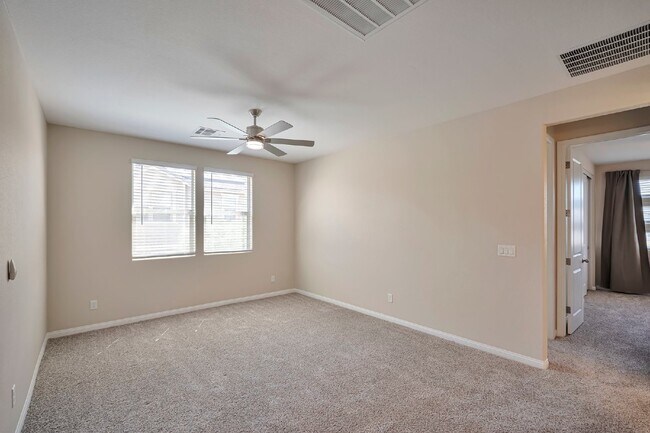 Building Photo - 780 Aurora Vale Pl