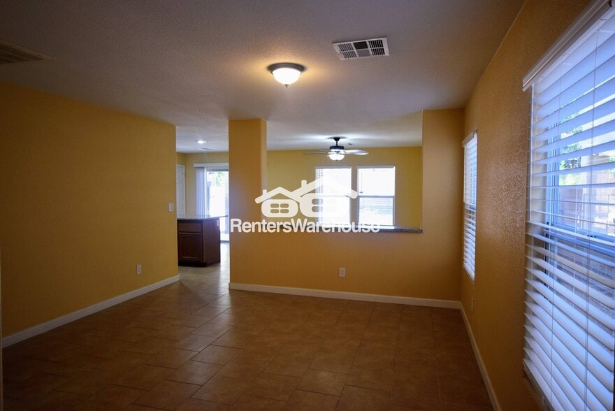 Building Photo - 5333 Iron Crossing Ave