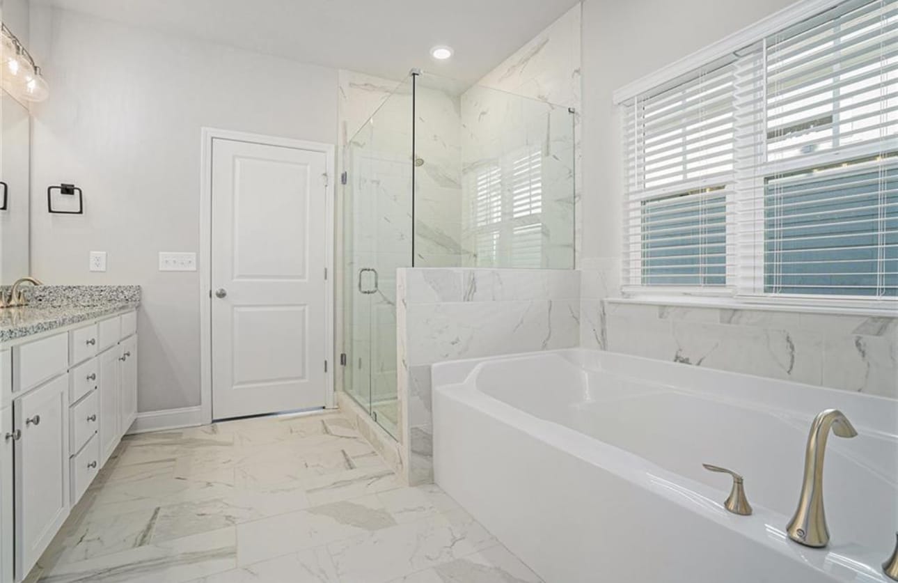 Primary Bathroom - 811 Corsiglia Farm