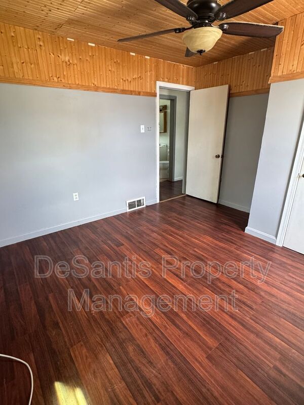 Building Photo - 3604 6th Ave