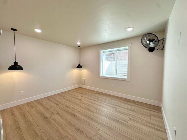 Building Photo - RR 156 Duplex