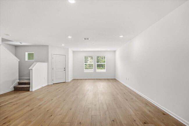 Building Photo - 5100 Clay Whaley Rd