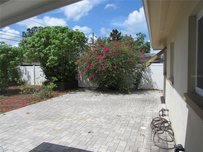 Building Photo - 2067 Timber Ln