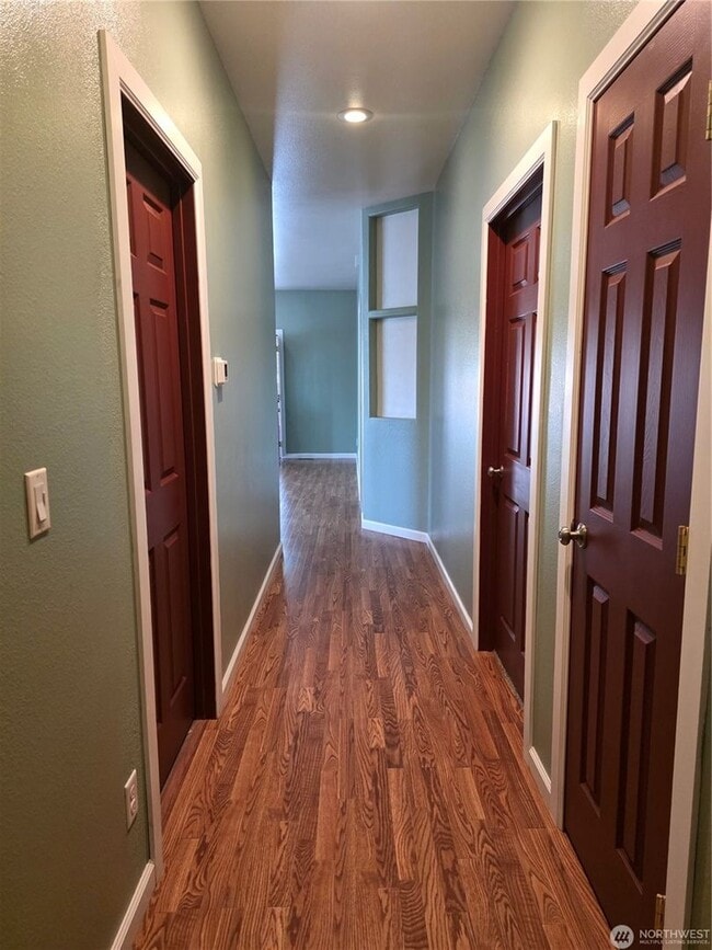 Building Photo - 3 Bed 2 Bath one story home