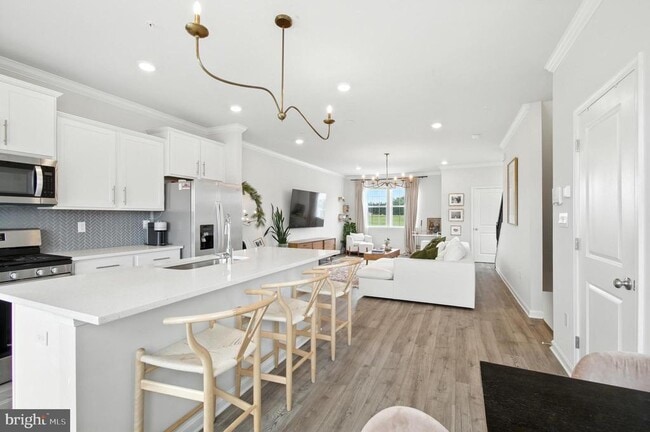 Building Photo - 5051 Silver Oak Dr