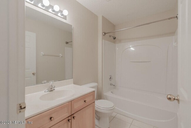 Building Photo - 684 Sid Dr
