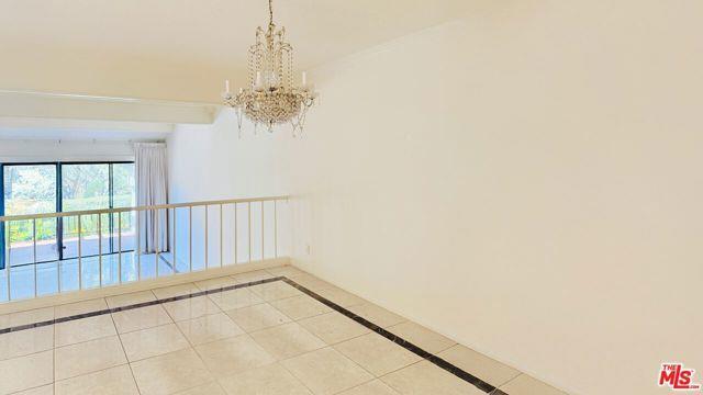 Building Photo - 1488 Palisades Dr