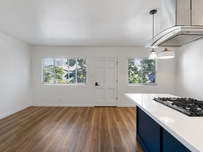 Interior Photo - 936 Cedar Avenue