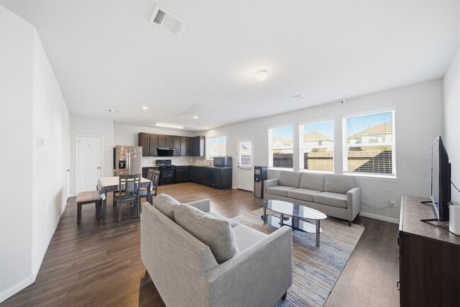 Building Photo - 18518 Snowy River Ln