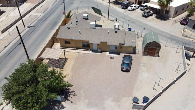 Building Photo - 8903 Old County Dr