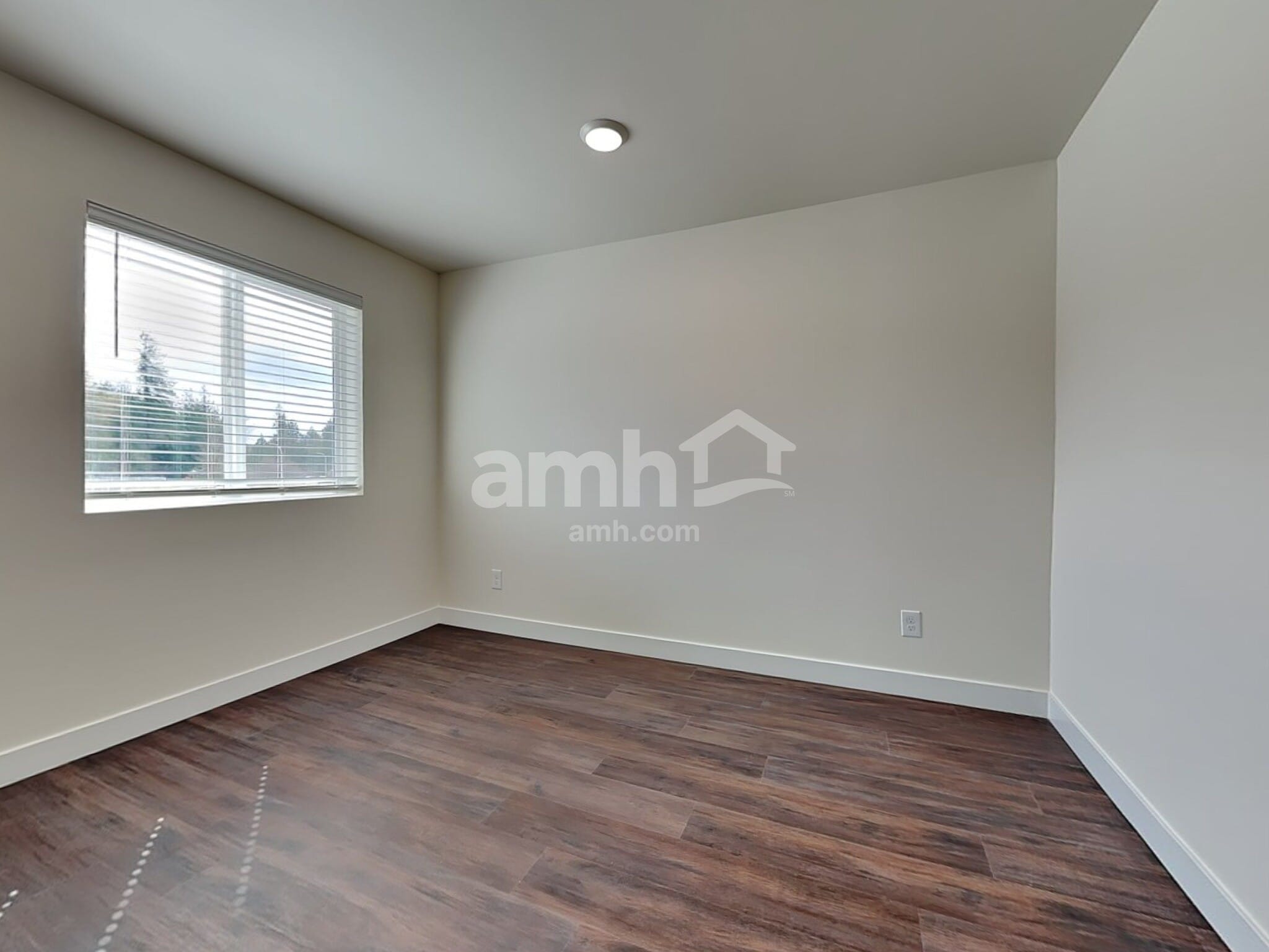 Building Photo - 7636 Verona Lp SW