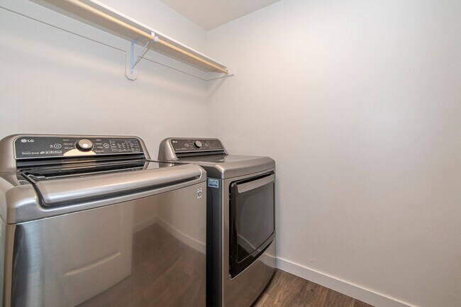 Building Photo - 10236 W Achillea St