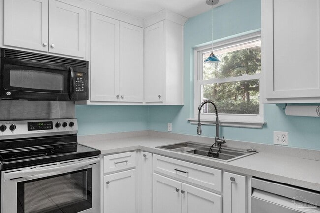 Building Photo - 5229 Compass Ct