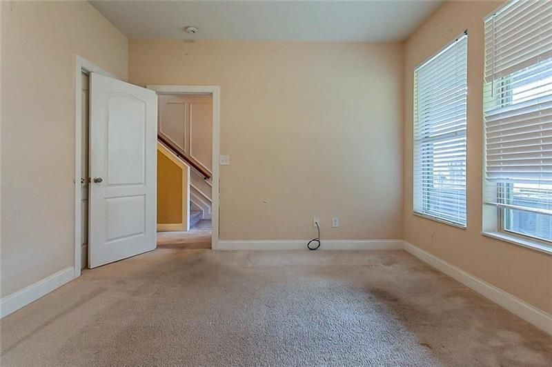 Building Photo - 275 Autry Mill Ln