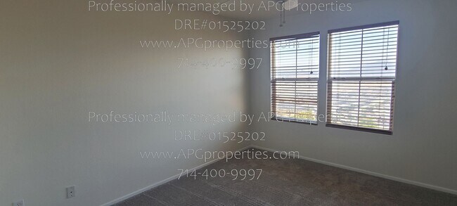 Building Photo - 2008 Montilla St