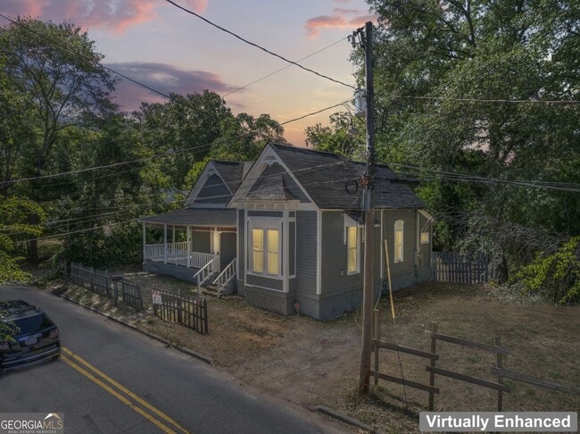 Building Photo - 212 W Quilly St