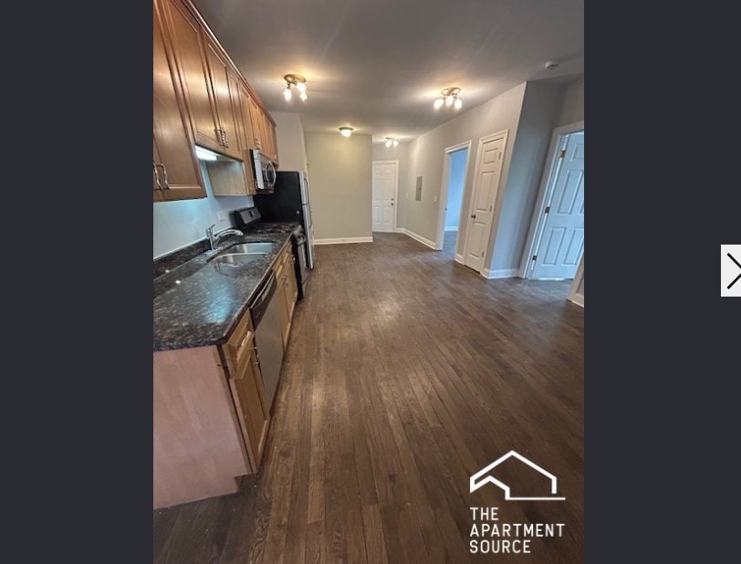 Building Photo - 4554 W George St