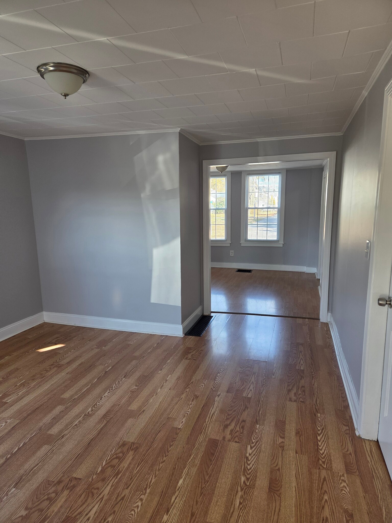 Building Photo - 44 Allen St