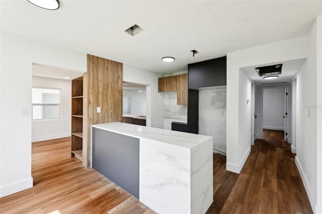 Building Photo - 730 W Swoope Ave