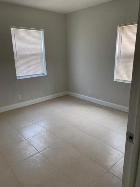 Building Photo - 1301 NW 3rd Ave