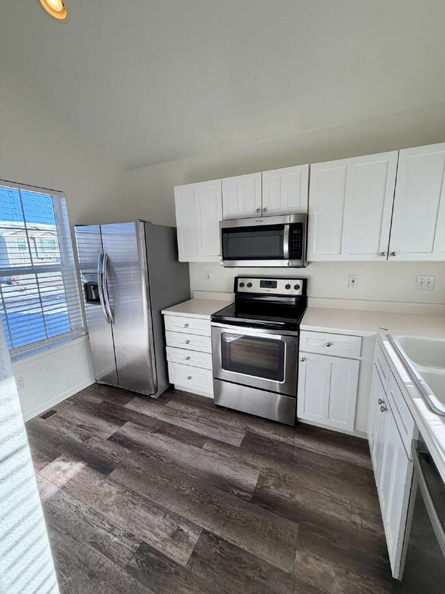 Building Photo - 9928 Saybrook St