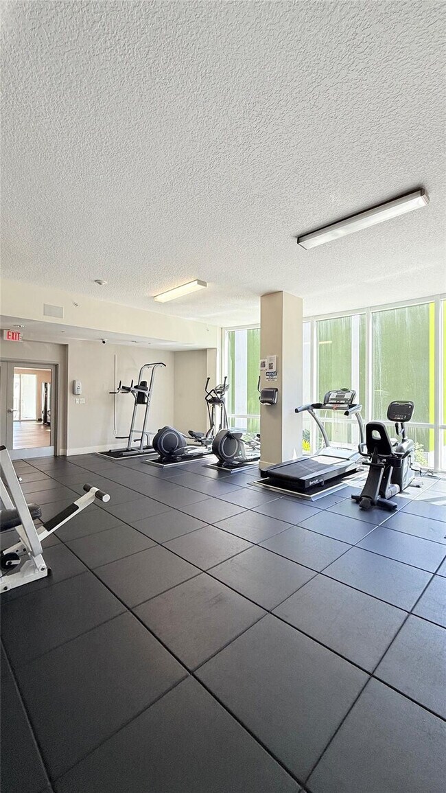 Building Photo - 601 NE 23rd St